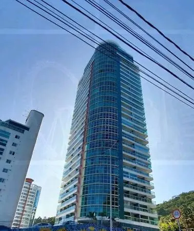 Vista Espetacular Da Roda Gigante Balneario Camboriu Exterior photo
